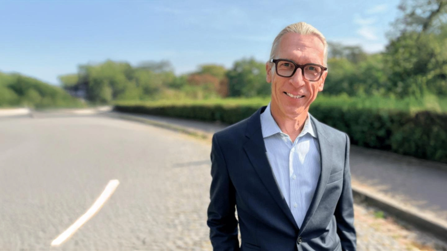 herr dr. med. thorsten köster